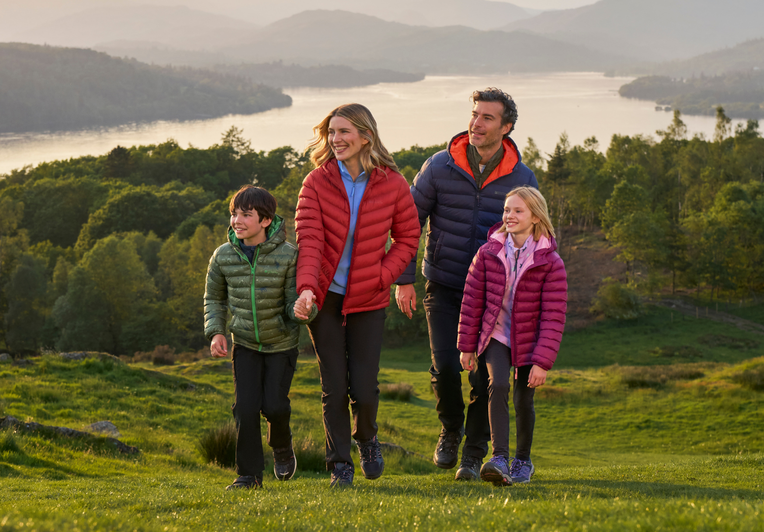 MOUNTAIN WAREHOUSE ANNOUNCES OPENING DATE IN THE STAMFORD QUARTER 